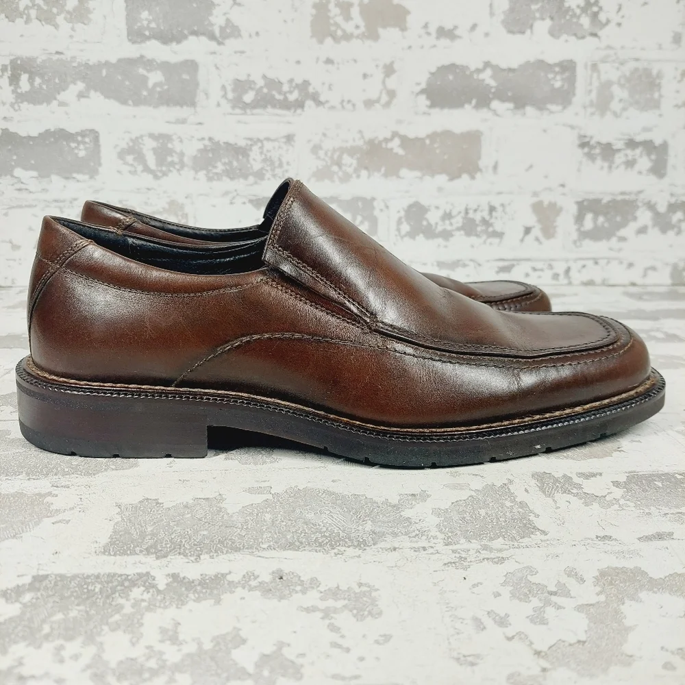 Johnston and Murphy Norvell Venetian Mahogany Leather Square Toe Loafers A581